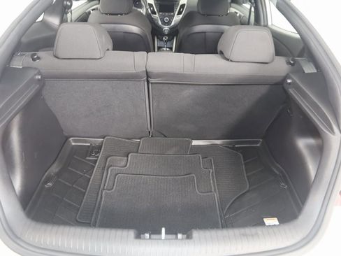 Used 2016 Hyundai Veloster w/ Option Group 02 image 41