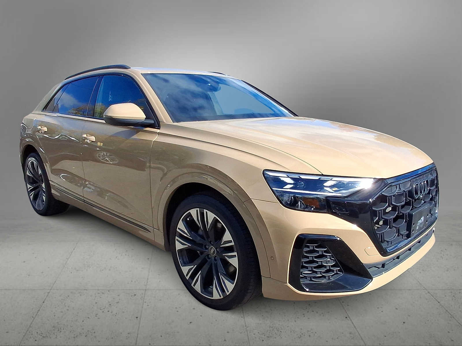 Certified 2025 Audi Q8 Prestige AWD/4WD image 2