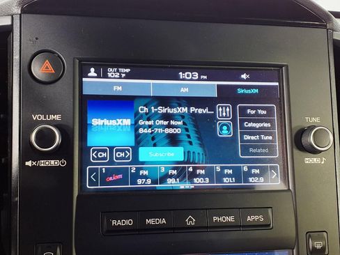 Used 2025 Subaru Forester AWD/4WD image 21