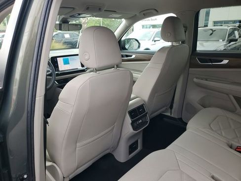 New 2026 Volkswagen Atlas SE FWD image 10