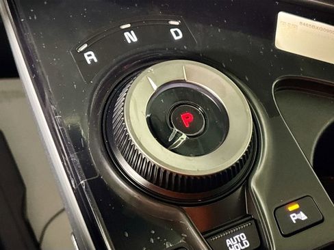 New 2025 Kia EV6 Wind image 18