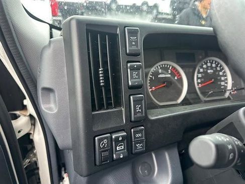 Used 2023 Chevrolet Low Cab Forward 5500XD image 11