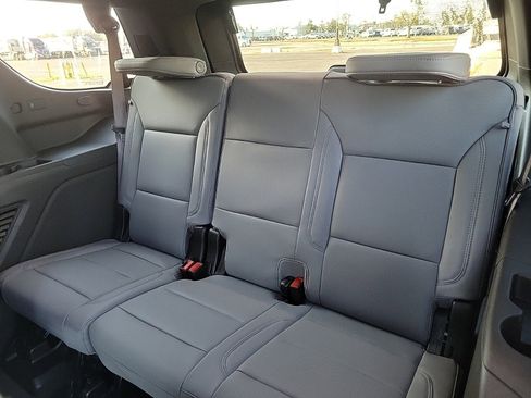 New 2026 GMC Yukon Elevation image 10