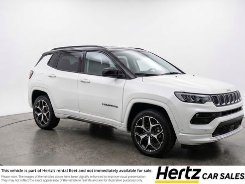 Used 2025 Jeep Compass Limited image 1