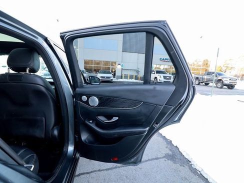 Used 2018 Mercedes-Benz GLC 300 4MATIC image 50