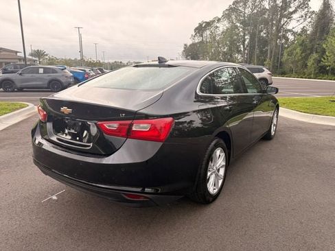 Used 2025 Chevrolet Malibu LT FWD image 12