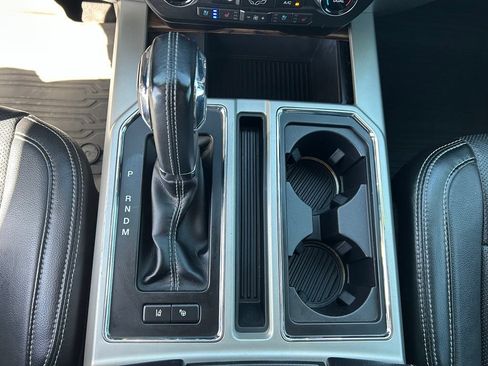 Used 2018 Ford F150 Lariat w/ Equipment Group 502A Luxury AWD/4WD image 19