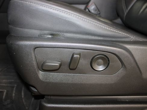 Used 2021 Chevrolet Tahoe Z71 image 18