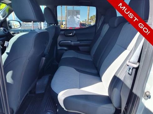 Used 2023 Toyota Tacoma TRD Off-Road AWD/4WD image 7