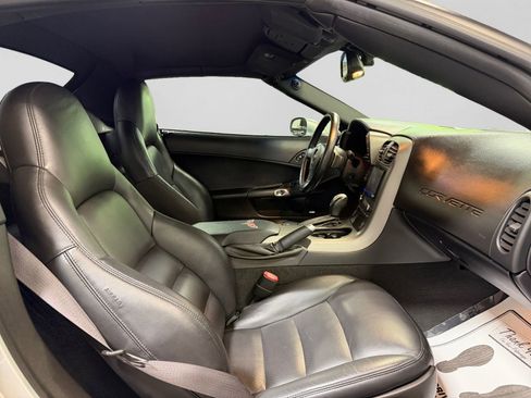 Used 2007 Chevrolet Corvette Convertible w/ Preferred Equipment Group RWD image 24