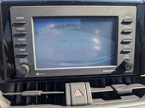 Used 2022 Toyota RAV4 XLE image 15