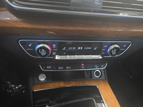 Used 2021 Audi Q5 2.0T Premium Plus AWD/4WD image 27