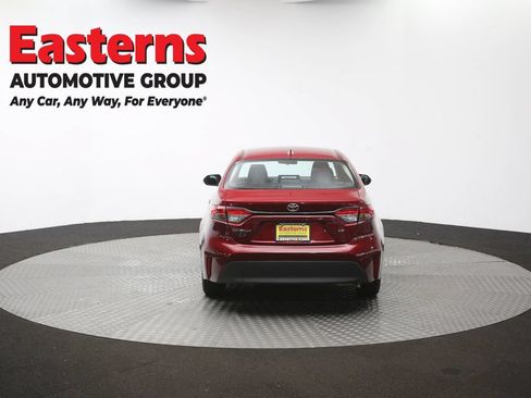 Used 2025 Toyota Corolla LE FWD image 37
