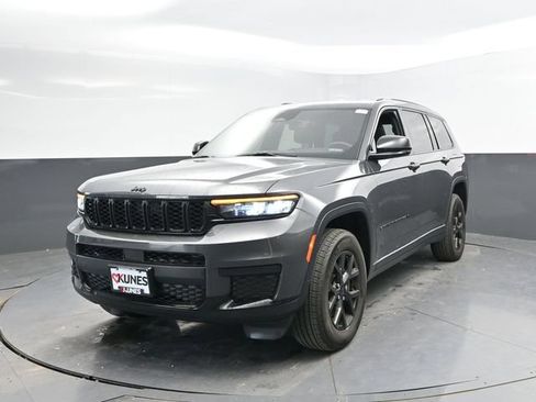 Used 2024 Jeep Grand Cherokee L Laredo AWD/4WD image 6