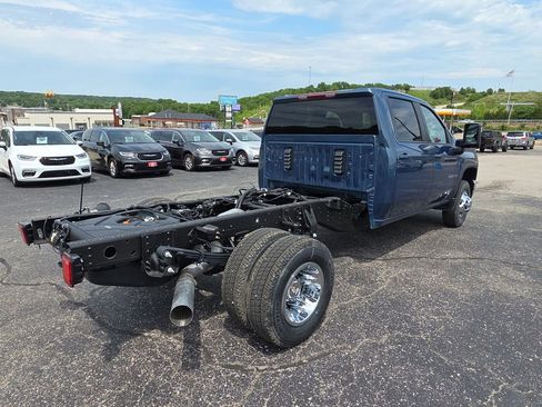 New 2026 Chevrolet Silverado 3500 LT w/ Convenience Package AWD/4WD image 9