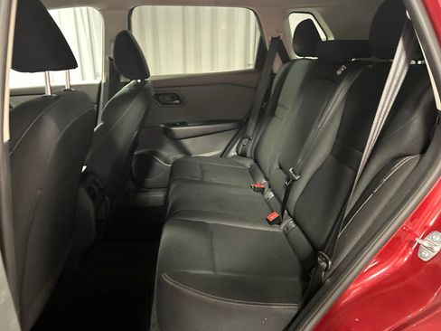 Used 2023 Nissan Rogue S AWD/4WD image 21