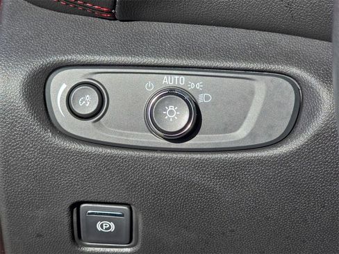 Certified 2023 Chevrolet Blazer RS w/ Driver Confidence II Package image 18