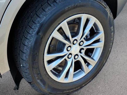 Certified 2023 Cadillac XT5 Premium Luxury AWD/4WD image 9