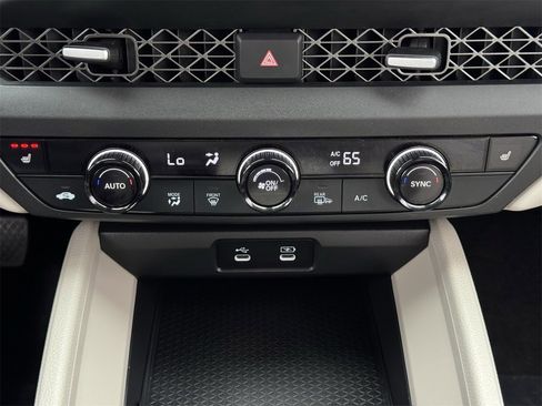 Used 2023 Honda Accord EX image 17