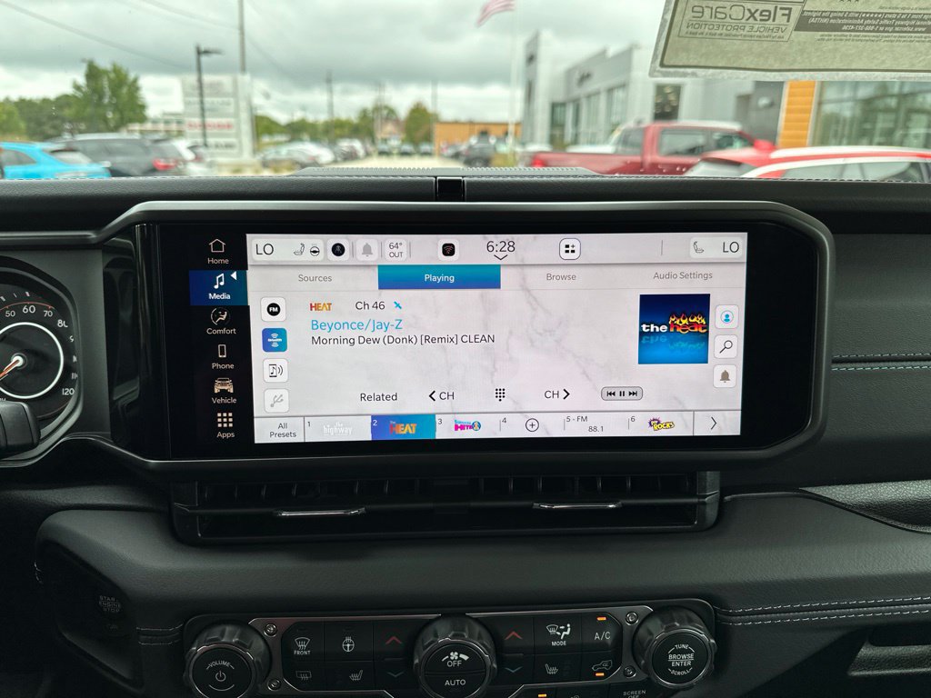 New 2026 Jeep Gladiator Sport AWD/4WD image 34