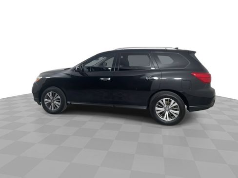 Used 2020 Nissan Pathfinder SV image 5