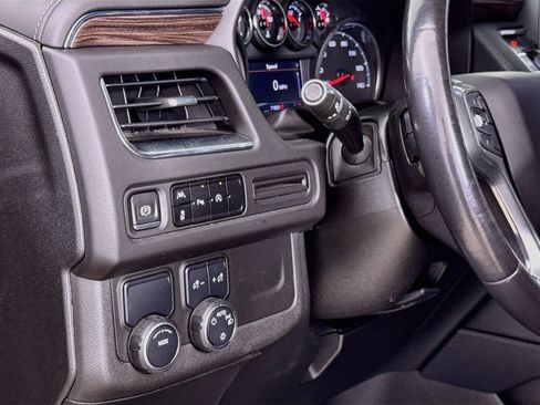 Used 2023 Chevrolet Suburban LS RWD image 12
