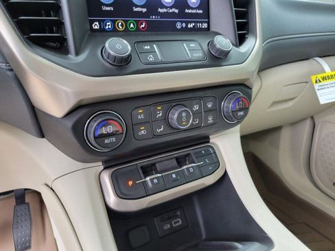 Used 2022 GMC Acadia Denali w/ Denali Ultimate Package image 23