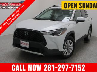 Used 2023 Toyota Corolla Cross LE video 1