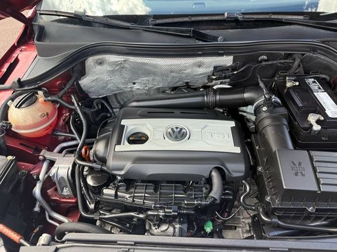 Used 2012 Volkswagen Tiguan SEL AWD/4WD image 26