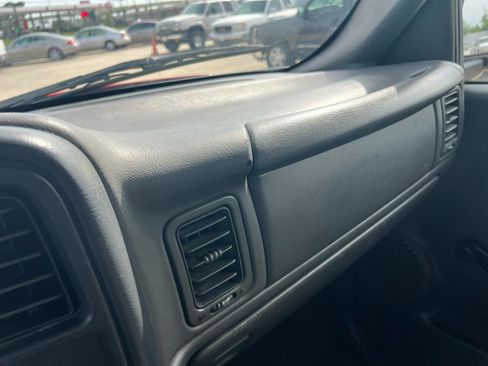 Used 2003 Chevrolet Silverado 1500 2WD Regular Cab w/ Exterior Appearance Pkg image 68
