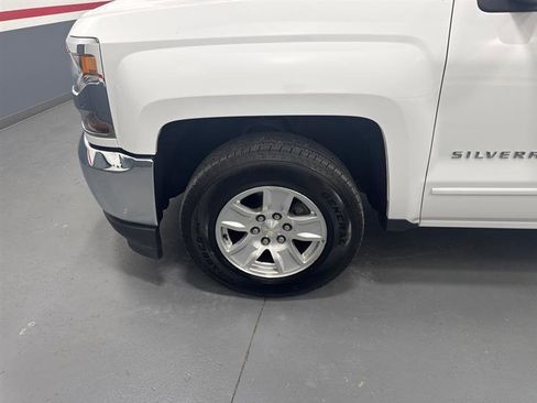 Used 2019 Chevrolet Silverado 1500 LT RWD image 9