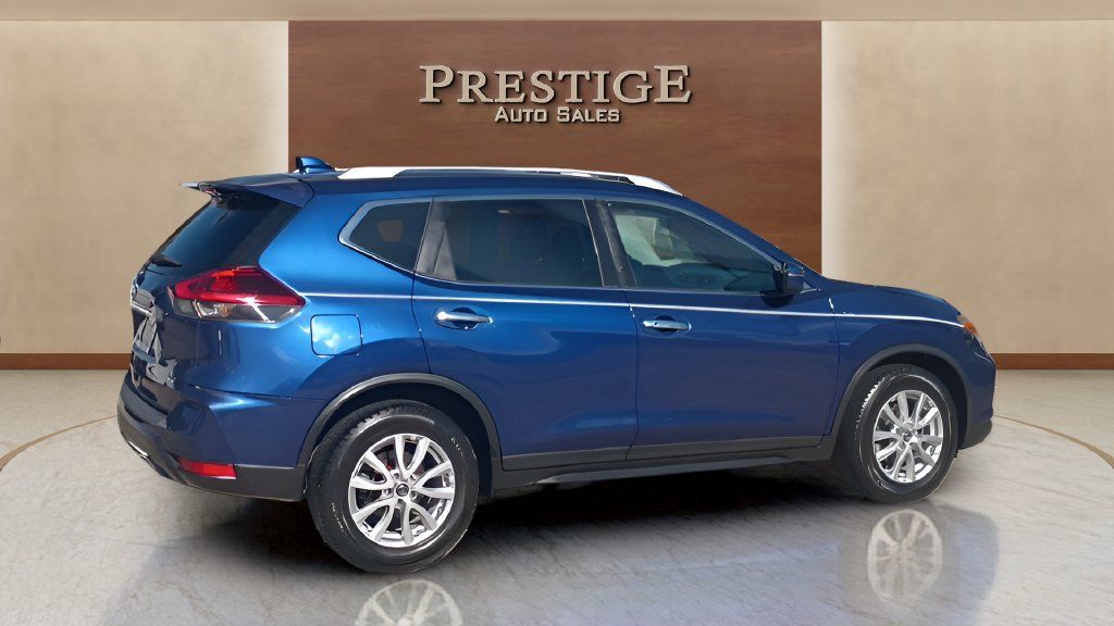 Used 2018 Nissan Rogue SV FWD image 36