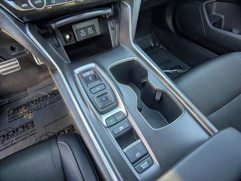 Used 2022 Honda Accord Sport image 12