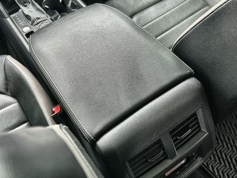 Used 2021 Volkswagen Atlas SEL Premium image 16