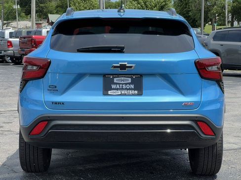 Used 2025 Chevrolet Trax RS w/ Sunroof Package FWD image 33