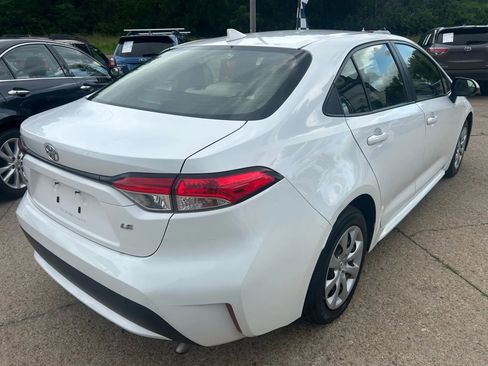 Used 2020 Toyota Corolla LE image 6