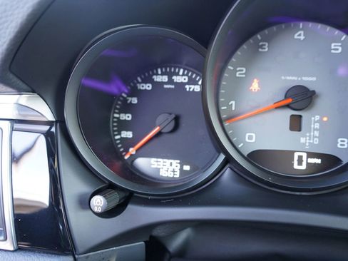 Used 2018 Porsche Macan S image 11