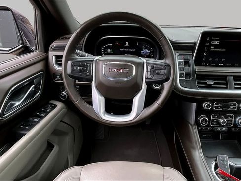 Used 2023 GMC Yukon SLT w/ SLT Luxury Package AWD/4WD image 6
