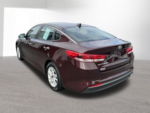 Used 2017 Kia Optima LX w/ Driver Convenience Package FWD image 5