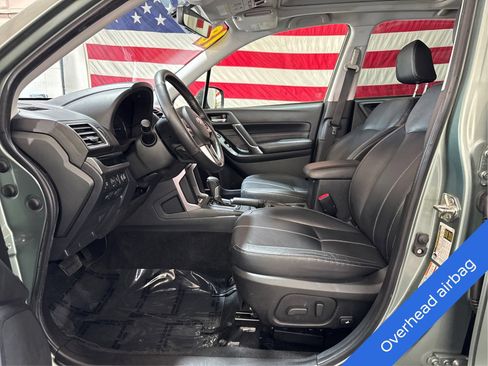 Used 2018 Subaru Forester 2.5i Touring AWD/4WD image 9
