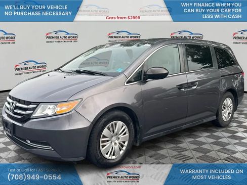 Used 2015 Honda Odyssey LX image 1