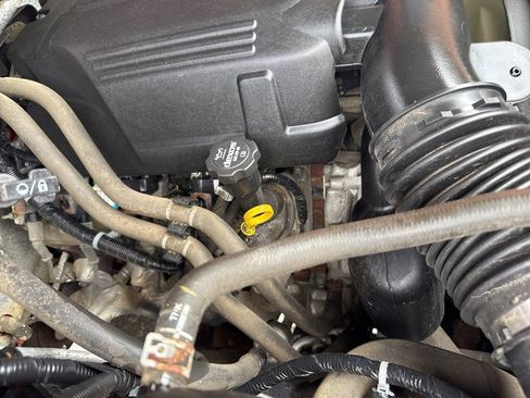 Used 2018 Chevrolet Silverado 2500 W/T RWD image 31