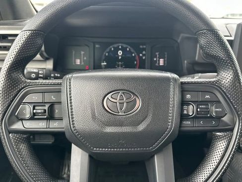 Used 2025 Toyota Tacoma SR5 image 26