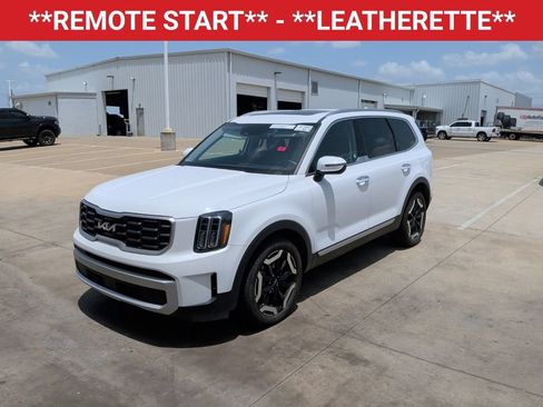 Used 2025 Kia Telluride S FWD image 3