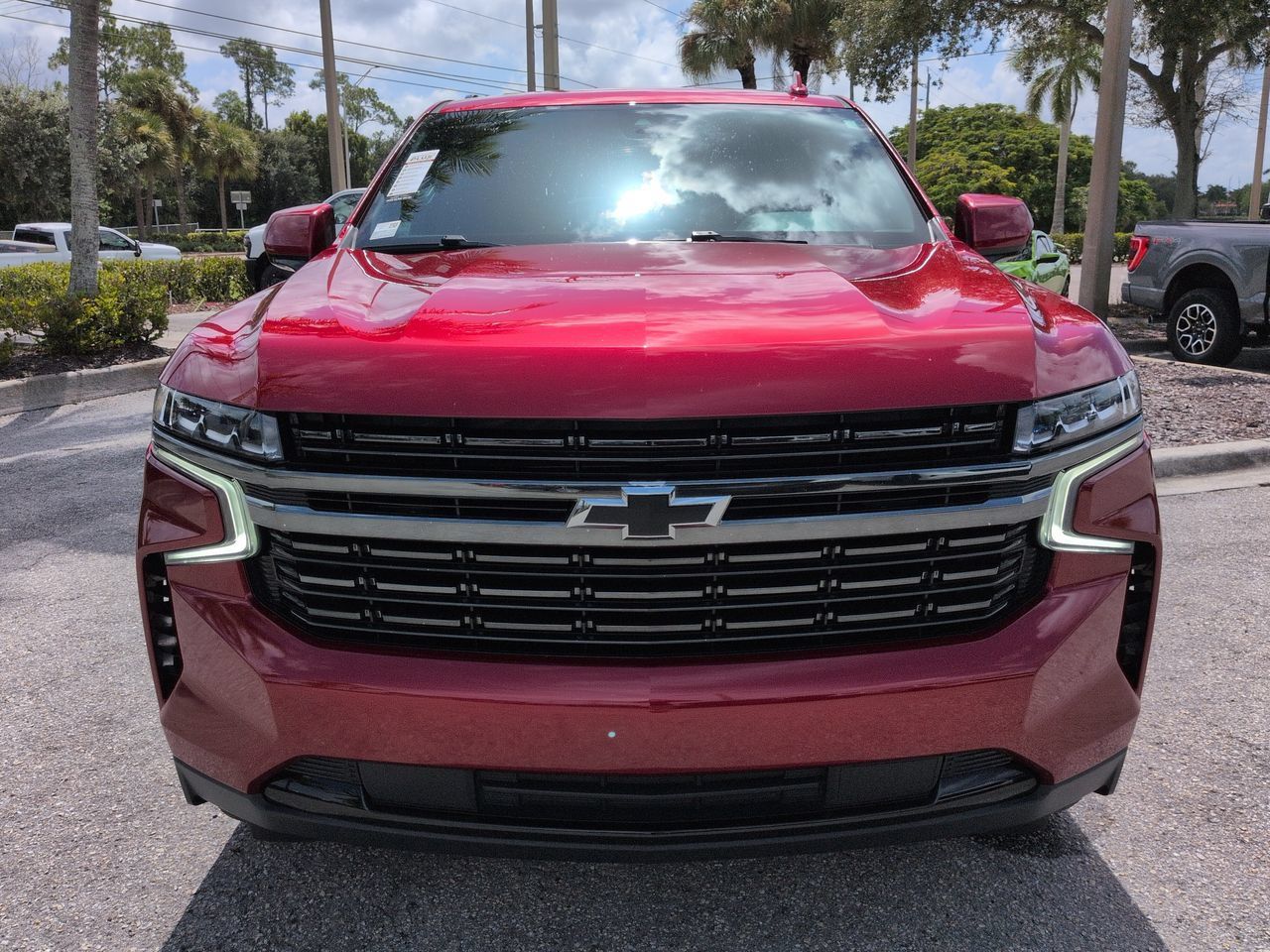Used 2021 Chevrolet Suburban RST RWD image 3