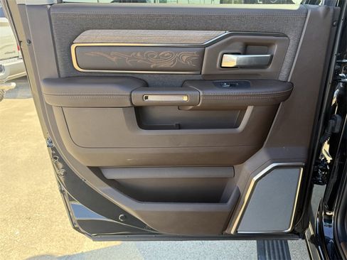 New 2025 RAM 2500 Limited image 23