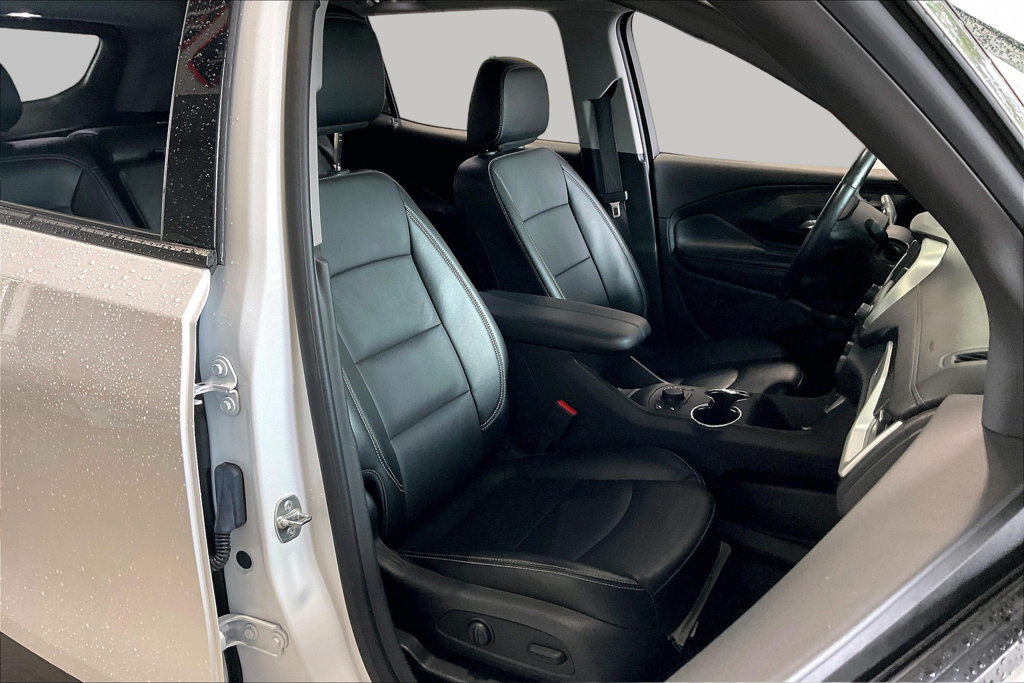 Used 2024 GMC Terrain SLT AWD/4WD image 22