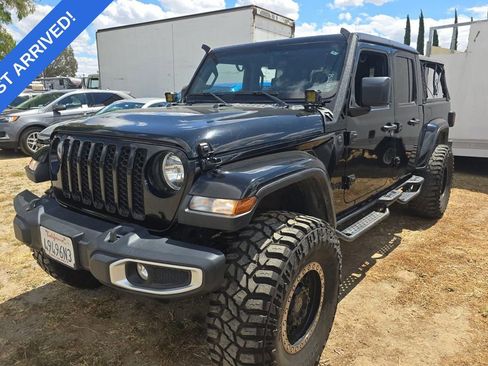 Used 2023 Jeep Gladiator Sport image 1