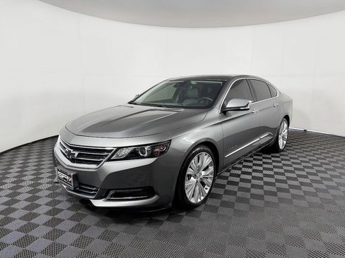 Used 2016 Chevrolet Impala LTZ w/ Enhanced Convenience Package image 2