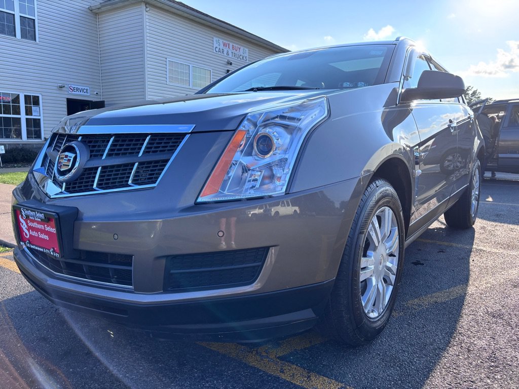 Used 2012 Cadillac SRX Luxury AWD/4WD image 2